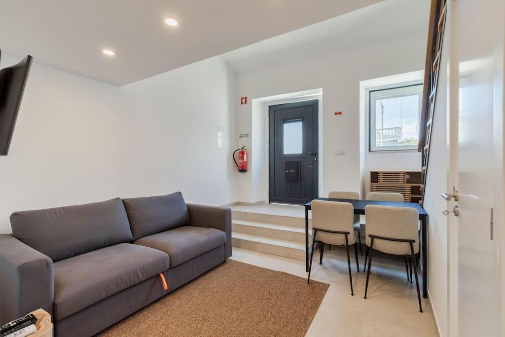Portela House * Setubal