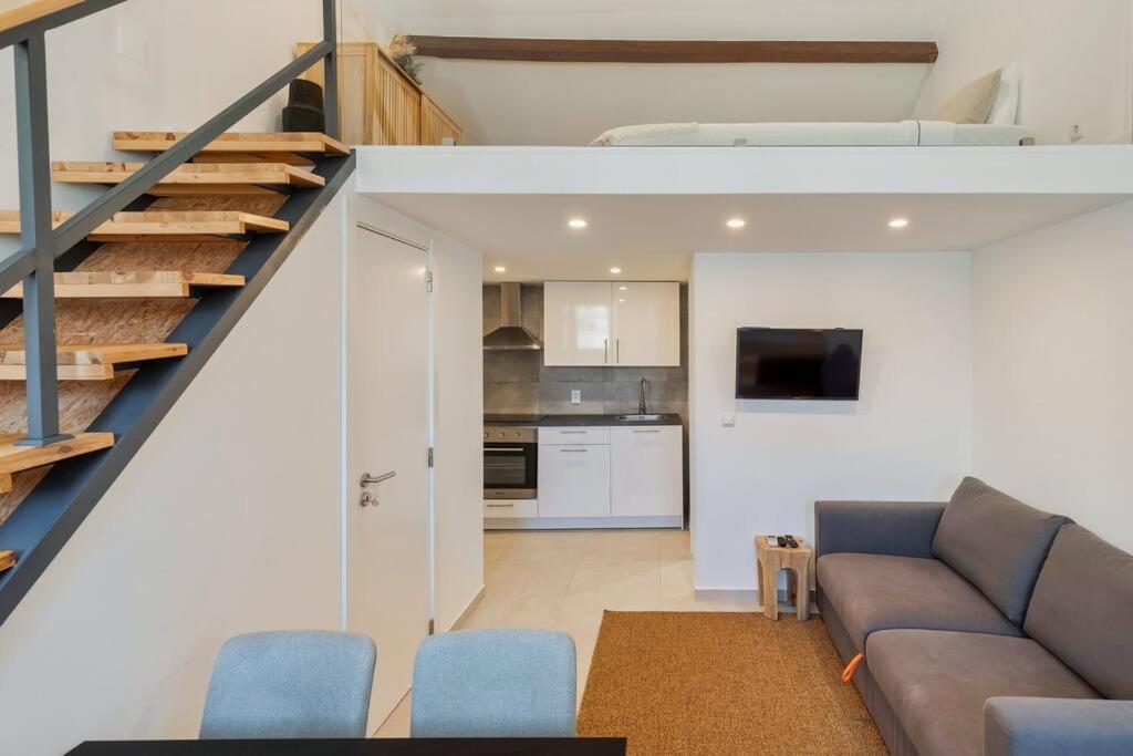 Portela House Apartment